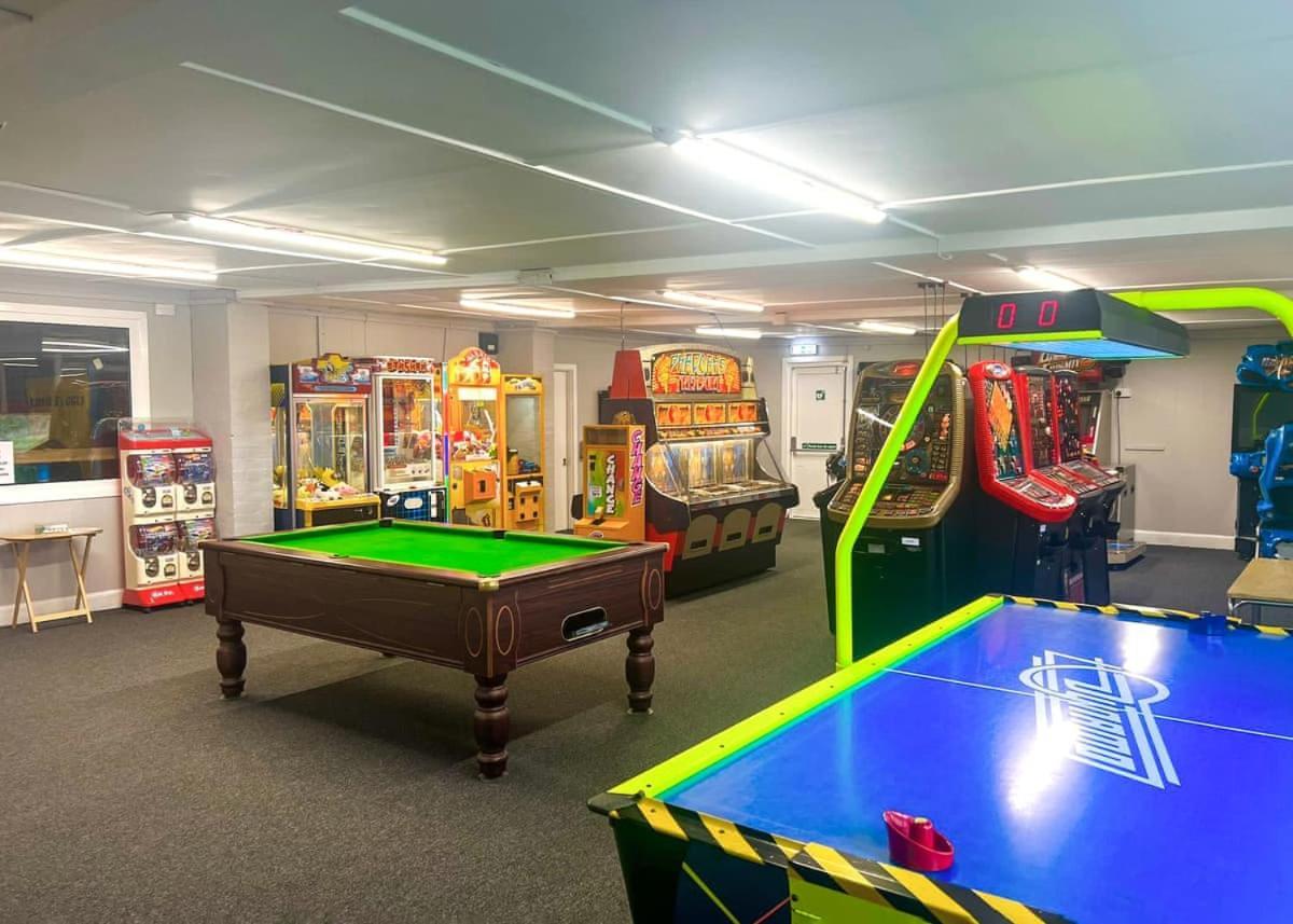 Burrowhead Holiday Village Isle of Whithorn エクステリア 写真